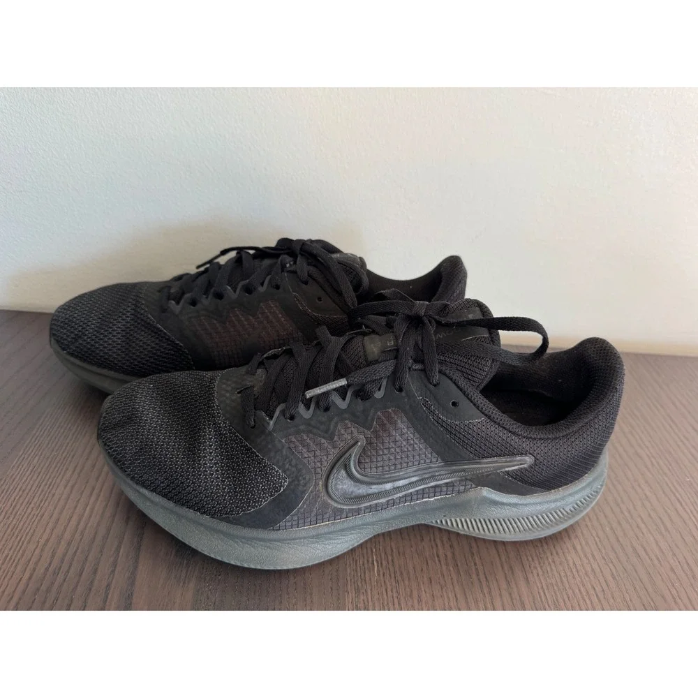 Nike Downshifter 11 Womens Size 10 Black Running Shoes sneakers Mesh Upper